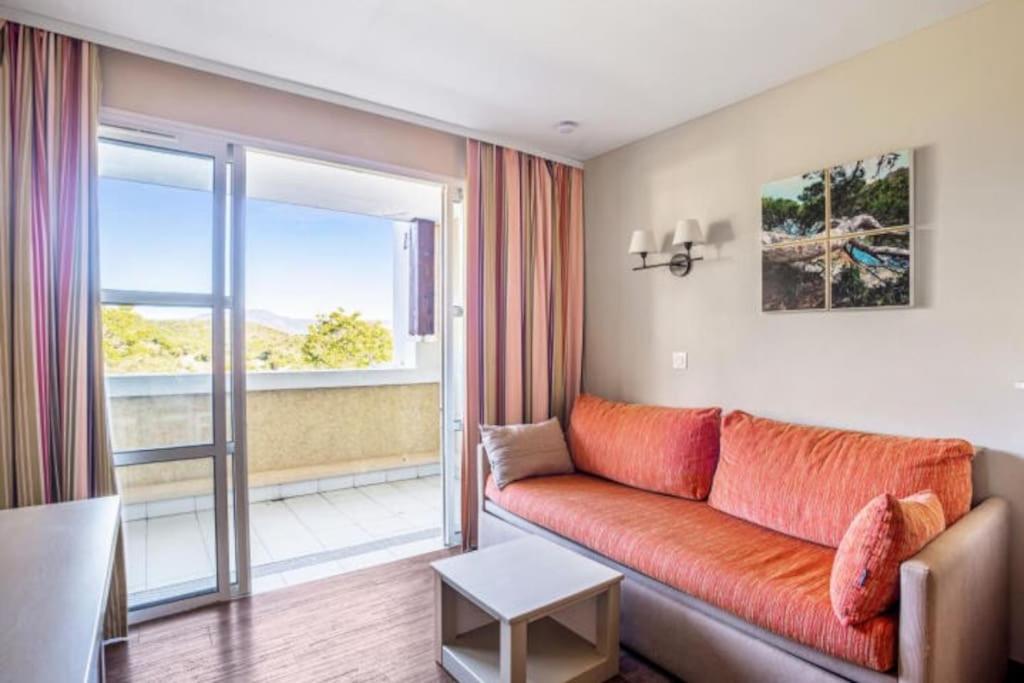 Superbe Appartement Village Cap Esterel 4P Climatise Saint-Raphaël 外观 照片